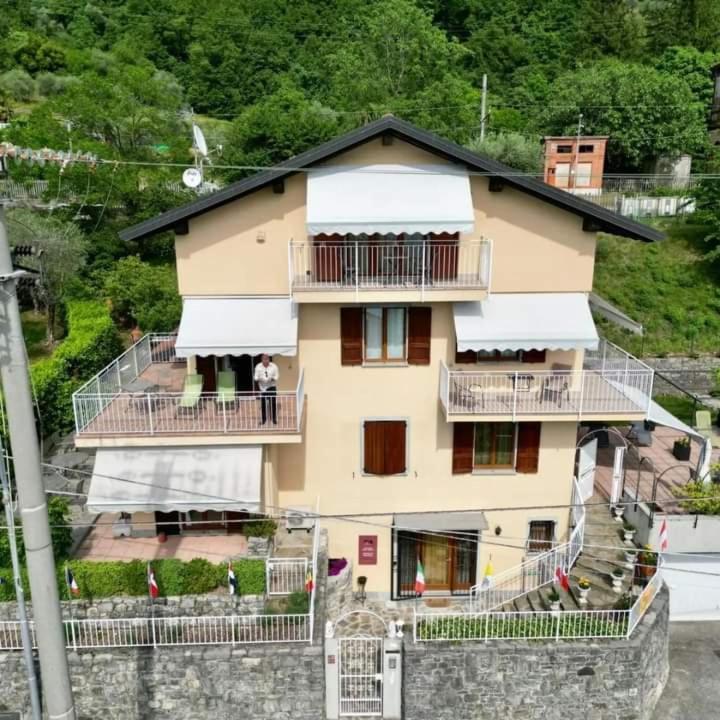 B&B-Foresteria Casa Della Musica Lake Como Mandello del Lario Buitenkant foto