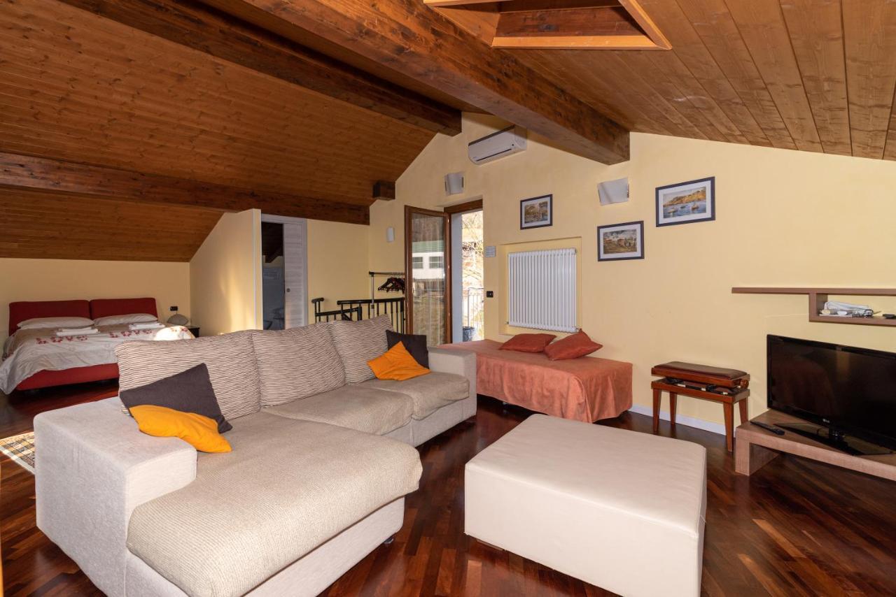 B&B-Foresteria Casa Della Musica Lake Como Mandello del Lario Buitenkant foto